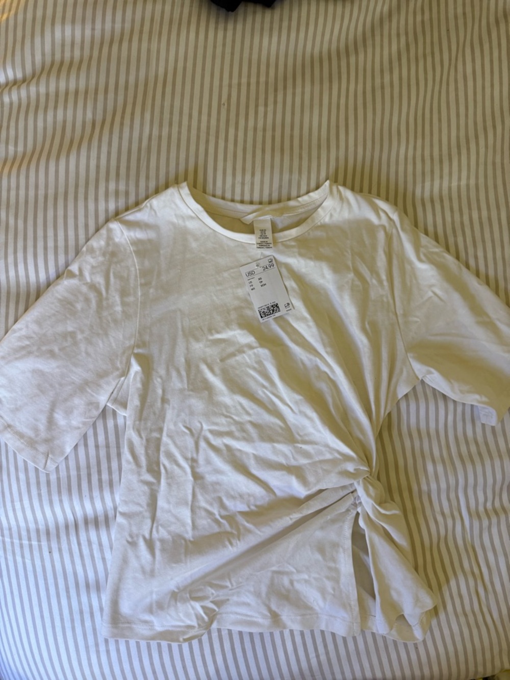 White t shirt with twist detail NWT